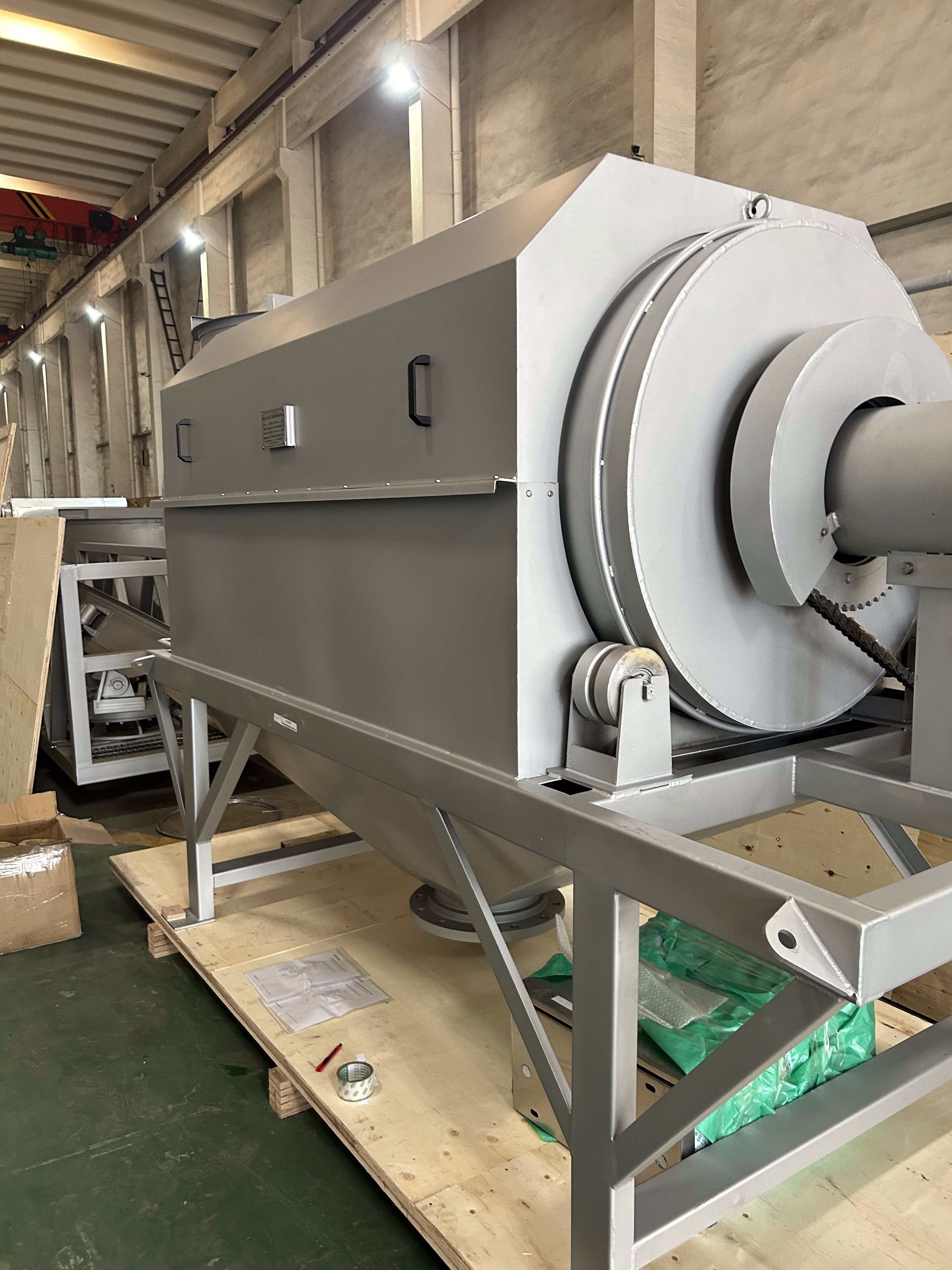 SS304-400*1500-Internally Fed Rotary Drum Screen