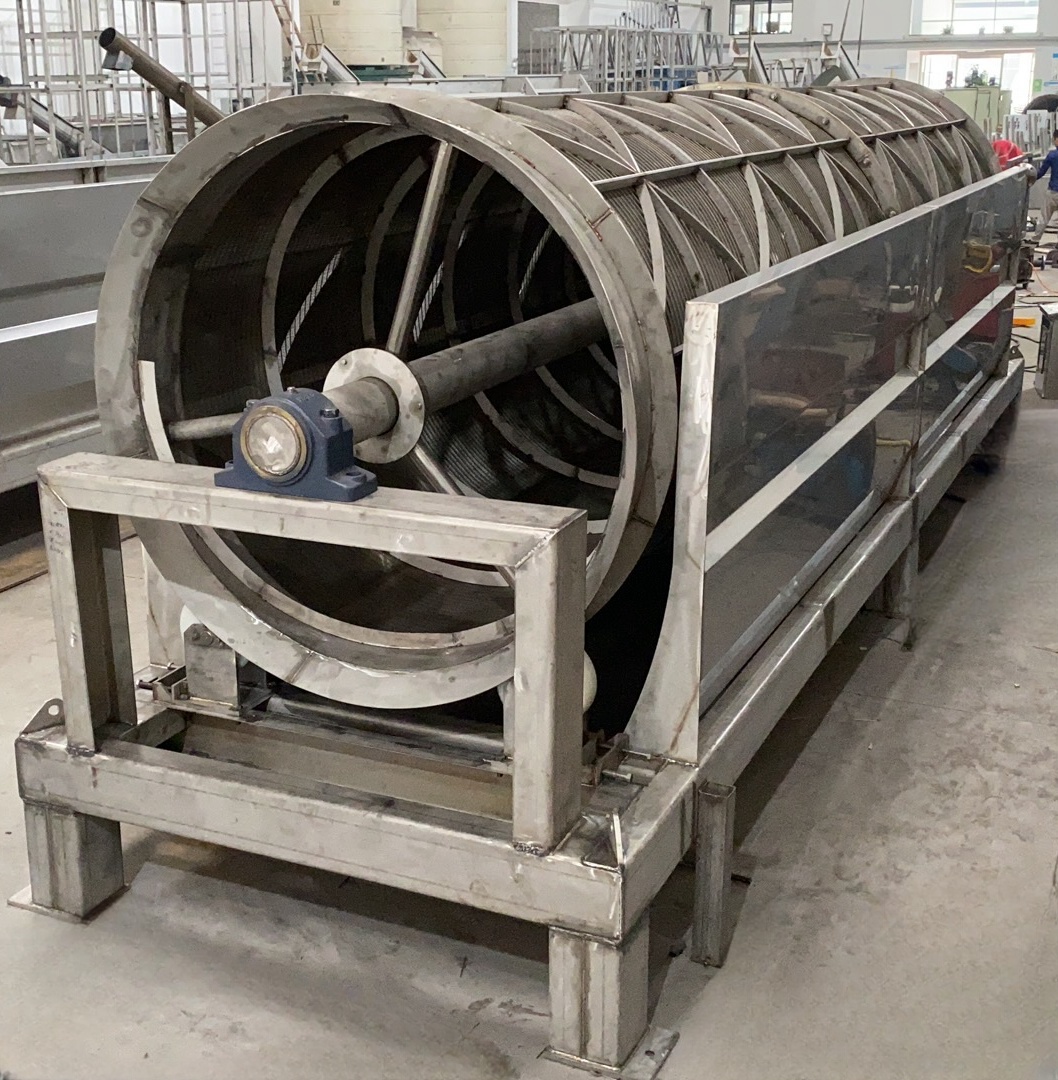 SS316-2500*6000-Internally Fed Rotary Drum Screen