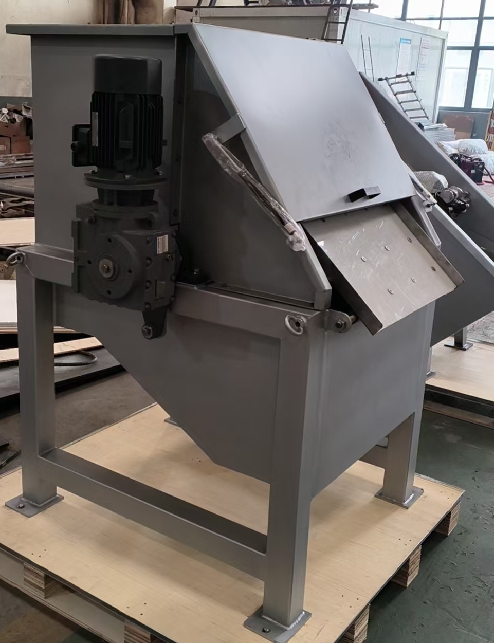 SS316-500*600-Externally Fed Rotary Drum Screen